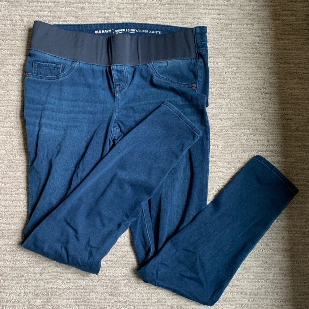Maternity skinny jeans
